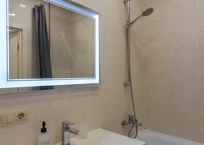 Avalon Premium Two Bedrooms Апартаменты *